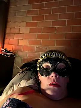 Snapshot of Rosabraguitas chatting on 10/25/25, 01:57 Rosabraguitas online show from 10/25/25, 01:57