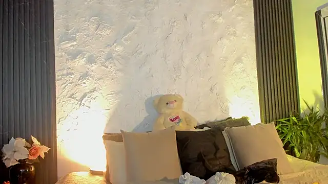 Snapshot of joselin_rouse chatting on 11/14/25, 12:15 joselin rouse online show from 11/14/25, 12:15