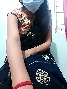 Snapshot of zaara__your chatting on 09/18/25, 09:44 zaara your online show from 09/18/25, 09:44