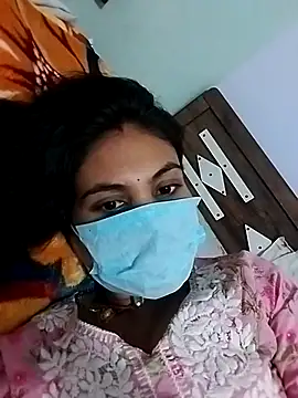 Snapshot of zaara__your chatting on 09/22/25, 10:17 zaara your online show from 09/22/25, 10:17