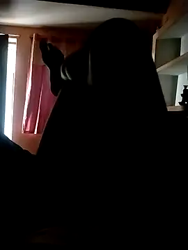 Snapshot of monarani5986 chatting on 10/24/25, 06:21 monarani5986 online show from 10/24/25, 06:21