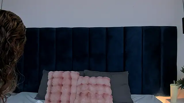 LiilyAdams online show from 03/18/26, 08:12