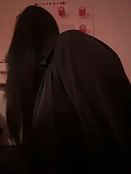 Nicol X online show from 11/10/25, 02:27