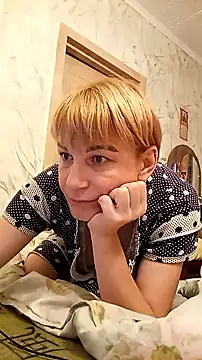 Snapshot of SweetKiss96 chatting on 10/18/25, 07:58 SweetKiss96 online show from 10/18/25, 07:58