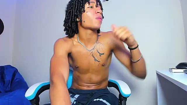 Snapshot of dann_cute028 chatting on 09/16/25, 08:21 dann cute028 online show from 09/16/25, 08:21