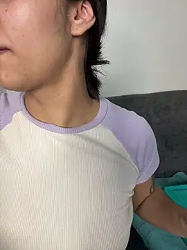 Isabella-Teen online show from 12/21/25, 02:19