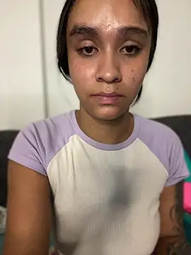 Isabella-Teen online show from 03/12/26, 07:09