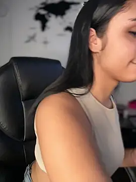 Isabella-Teen online show from 04/29/26, 01:59