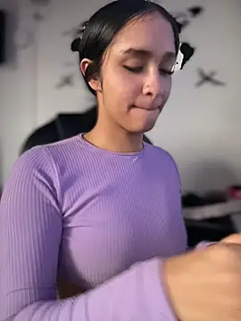 Isabella-Teen online show from 05/03/26, 01:50