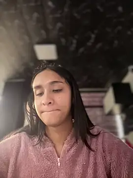Snapshot of Isabella-Teen chatting on 07/10/26, 12:41 Isabella-Teen online show from 07/10/26, 12:41