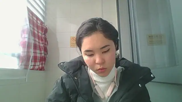 Snapshot of JennyCarpenter chatting on 12/20/25, 11:56 JennyCarpenter online show from 12/20/25, 11:56