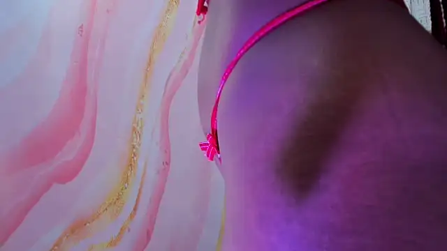 Snapshot of alix_noa chatting on 11/01/25, 08:33 alix noa online show from 11/01/25, 08:33