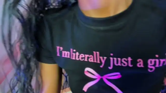 Snapshot of alix_noa chatting on 11/03/25, 05:58 alix noa online show from 11/03/25, 05:58