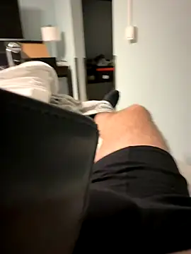 maxh08625 online show from 10/02/25, 08:49