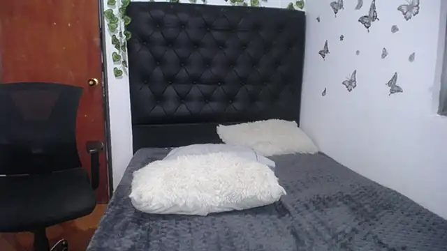 isabel 09 online show from 10/28/25, 03:36