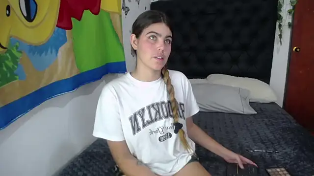 Snapshot of isabel_09 chatting on 01/14/26, 03:01 isabel 09 online show from 01/14/26, 03:01