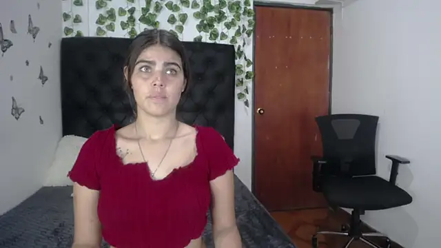 Snapshot of isabel_09 chatting on 01/18/26, 12:42 isabel 09 online show from 01/18/26, 12:42