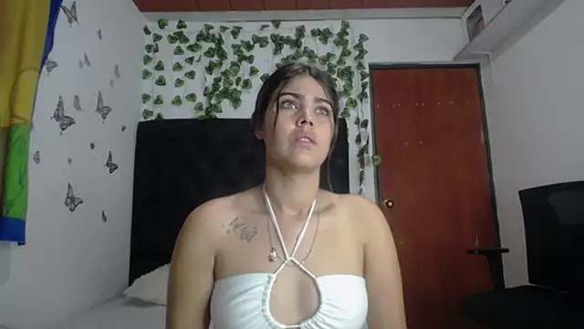 Snapshot of isabel_09 chatting on 02/08/26, 12:08 isabel 09 online show from 02/08/26, 12:08