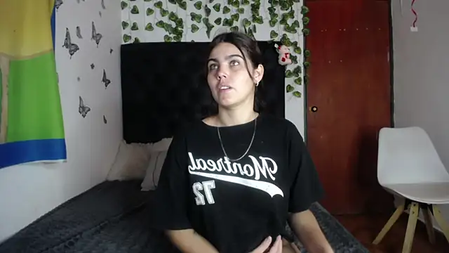 Snapshot of isabel_09 chatting on 03/10/26, 06:46 isabel 09 online show from 03/10/26, 06:46