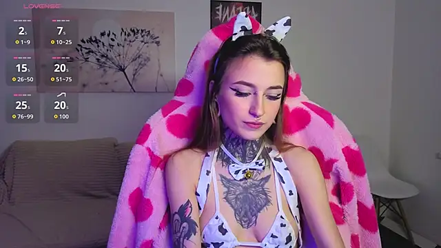 LilithPoison online show from 09/19/25, 04:07