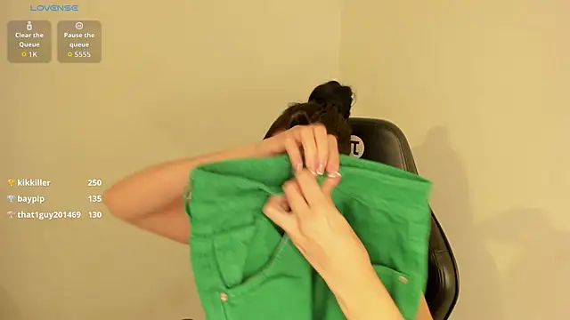 Sofia pregnant online show from 10/30/25, 07:43