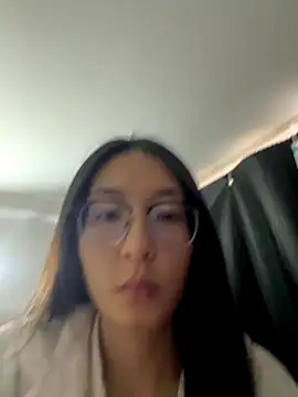 Snapshot of xiaobaimao6 chatting on 11/11/25, 03:45 xiaobaimao6 online show from 11/11/25, 03:45