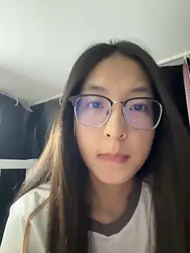 xiaobaimao6 online show from 11/25/25, 04:07