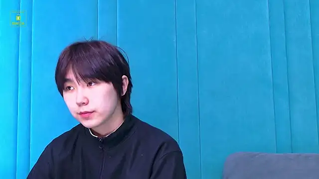 Snapshot of HeejinWang chatting on 04/10/26, 08:02 HeejinWang online show from 04/10/26, 08:02