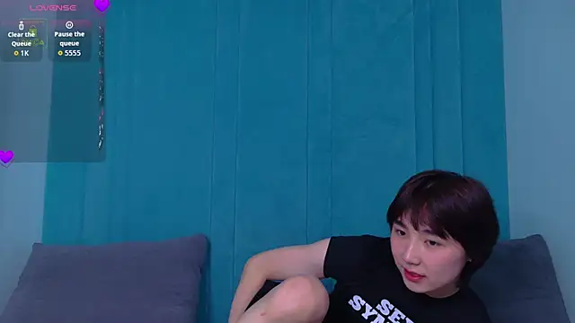 Snapshot of HeejinWang chatting on 04/18/26, 08:20 HeejinWang online show from 04/18/26, 08:20