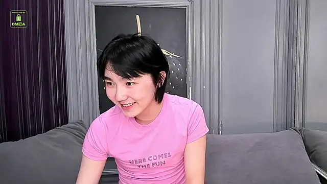 Snapshot of HeejinWang chatting on 05/06/26, 04:30 HeejinWang online show from 05/06/26, 04:30
