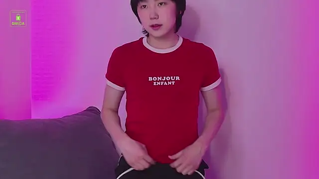 Snapshot of HeejinWang chatting on 05/08/26, 04:18 HeejinWang online show from 05/08/26, 04:18