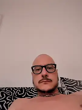 Snapshot of cruiserpup chatting on 02/23/26, 06:49 cruiserpup online show from 02/23/26, 06:49