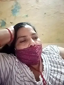 Love-890 online show from 09/17/25, 12:40