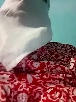 Love-890 online show from 11/19/25, 08:31