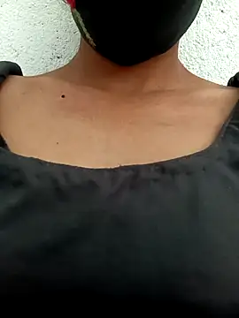 Aaisha-16 online show from 11/14/25, 03:49