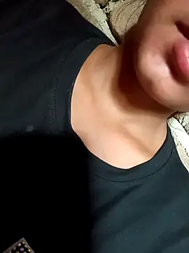 Aaisha-16 online show from 04/26/26, 04:21