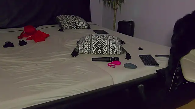 LustfulSin  online show from 11/03/25, 07:26