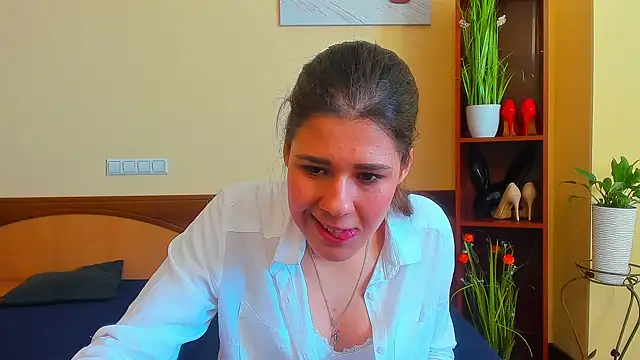 Joannia online show from 09/22/25, 07:54