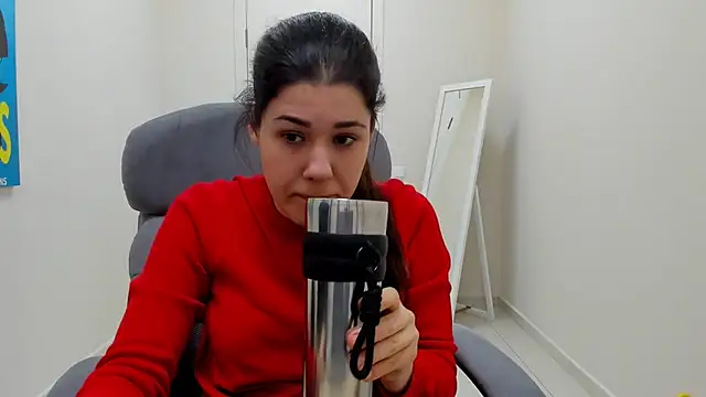 Joannia online show from 03/12/26, 08:53