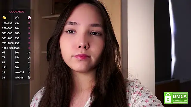 RenaeConnerley online show from 10/03/25, 05:15