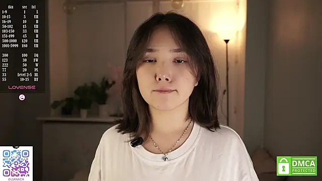 RenaeConnerley online show from 11/11/25, 04:01