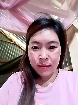 Snapshot of Siathong chatting on 10/03/25, 06:10 Siathong online show from 10/03/25, 06:10