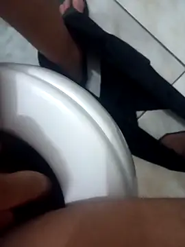 Snapshot of Onlinemisterio chatting on 10/02/25, 01:23 Onlinemisterio online show from 10/02/25, 01:23