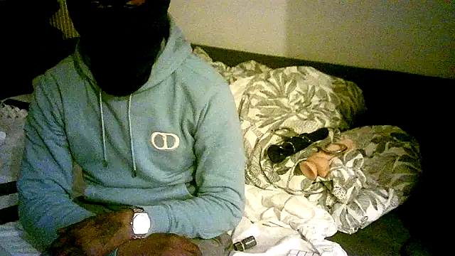 Snapshot of 966Black669 chatting on 11/13/25, 03:27 966Black669 online show from 11/13/25, 03:27