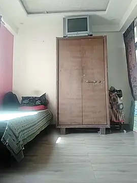 Love40777 online show from 10/23/25, 05:40