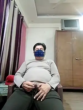 Love40777 online show from 12/14/25, 06:01