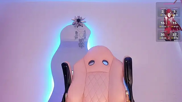 Mia royal online show from 11/21/25, 09:24