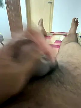 Snapshot of hornylonda139 chatting on 10/17/25, 03:47 hornylonda139 online show from 10/17/25, 03:47