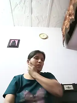 aliya-jaan71 online show from 04/07/26, 08:37