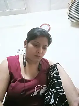 Snapshot of aliya-jaan71 chatting on 06/12/26, 03:55 aliya-jaan71 online show from 06/12/26, 03:55